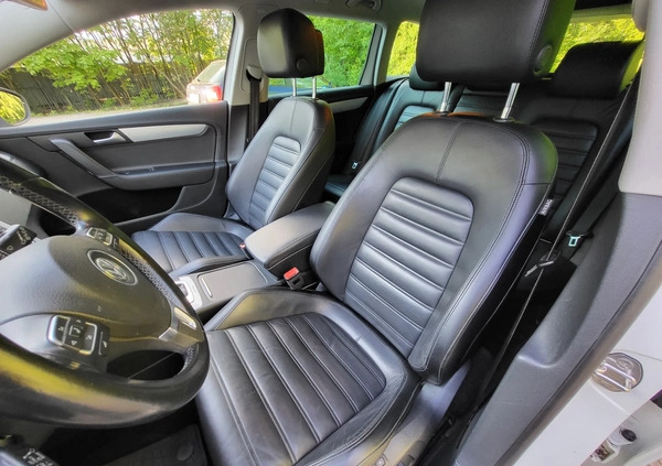 Volkswagen Passat cena 46900 przebieg: 245300, rok produkcji 2014 z Kleczew małe 781
